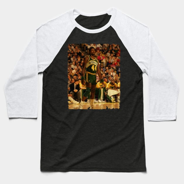 Michael Cage /// Michael Cage Vintage Design Of Basketball /// 70s Baseball T-Shirt by Statman Sports